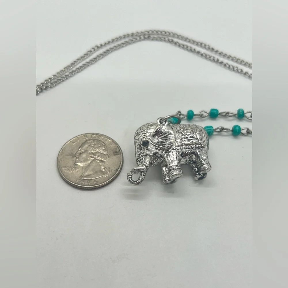 Silver-Tone Fashion Necklace Elephant Pendant‎ Acrylic Turquoise Colored Beads
